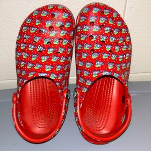 Classic Vineyard Vines White / Red Crocs Size 8